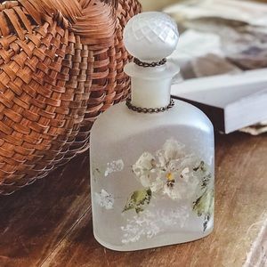 VINTAGE FLORAL DECANTER BOTTLE